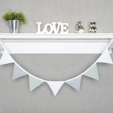 Bandeirinha Decorativa Verde Malva, Cinza e Branco, 100% Algodão - 1 peça Bandeirinha Decorativa Verde Malva, Cinza e Branco, 100% Algodão - 1 peça