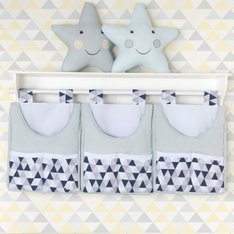 Porta Fraldas Varão Harmonia Marinho e Cinza com Triângulos Exclusivo - 3 Peças Porta Fraldas Varão Harmonia Marinho e Cinza com Triângulos Exclusivo - 3 Peças
