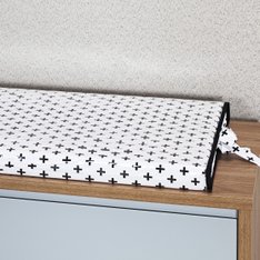 Trocador Plastificado de cômoda Panda com estampa de Cruzinha Preta - 1 peça Trocador Plastificado de cômoda Panda com estampa de Cruzinha Preta - 1 peça