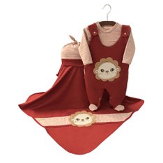 Saída Maternidade Lion Aslan Vermelho com detalhes em Malha Listrada e bordadinho de Leão - 4 peças Saída Maternidade Lion Aslan Vermelho com detalhes em Malha Listrada e bordadinho de Leão - 4 peças