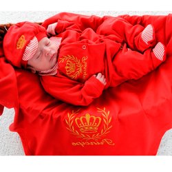Saída de Maternidade Príncipe Vermelho com Dourado Saída de Maternidade Príncipe Vermelho com Dourado