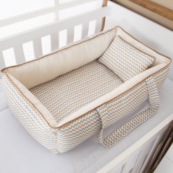 Ninho para Bebê Chevron Cáqui com Alça 2 Peças Ninho para Bebê Chevron Cáqui com Alça 2 Peças