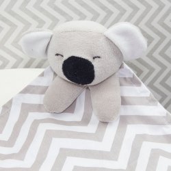 Naninha para Bebê Coala Chevron Cinza Naninha para Bebê Coala Chevron Cinza