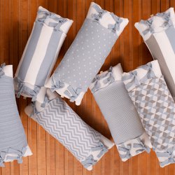 Almofada com Avental Tricot Estampada Azul Bebê Almofada com Avental Tricot Estampada Azul Bebê
