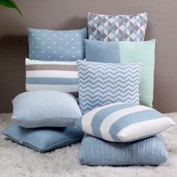 Almofada Quadrada Tricot Estampada Azul Bebê Almofada Quadrada Tricot Estampada Azul Bebê