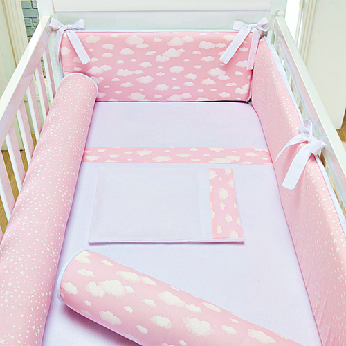 Kit Berço Americano Composê 7 Peças Nuvem Rosa Kit Berço Americano Composê 7 Peças Nuvem Rosa