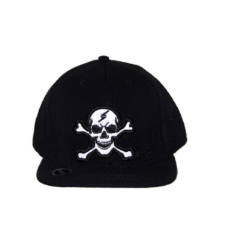 Bone Aba Reta Estampa Caveira Compre Agora Feira Da Madrugada Sp Caveira is a female defender from the brazilian bope unit, first introduced in the skull rain dlc. bone aba reta estampa caveira