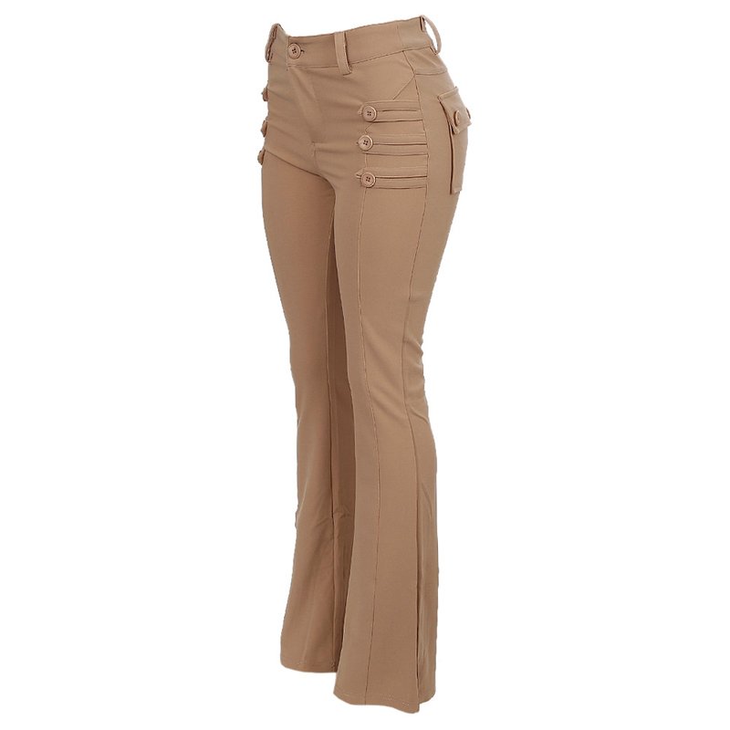 calça flare com botão lateral
