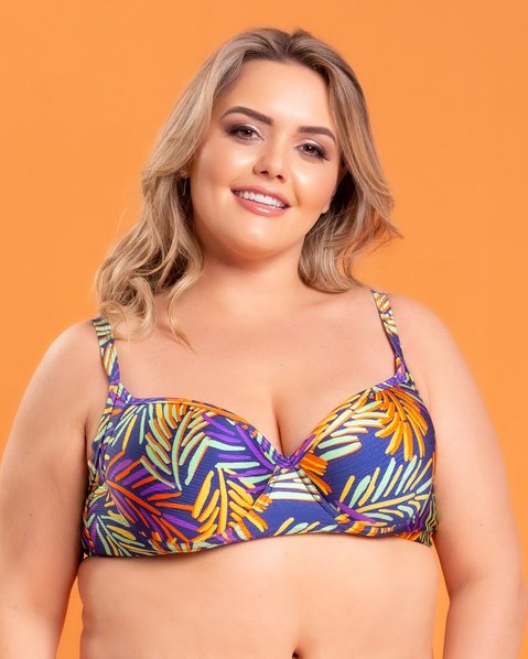 Top de praia plus size